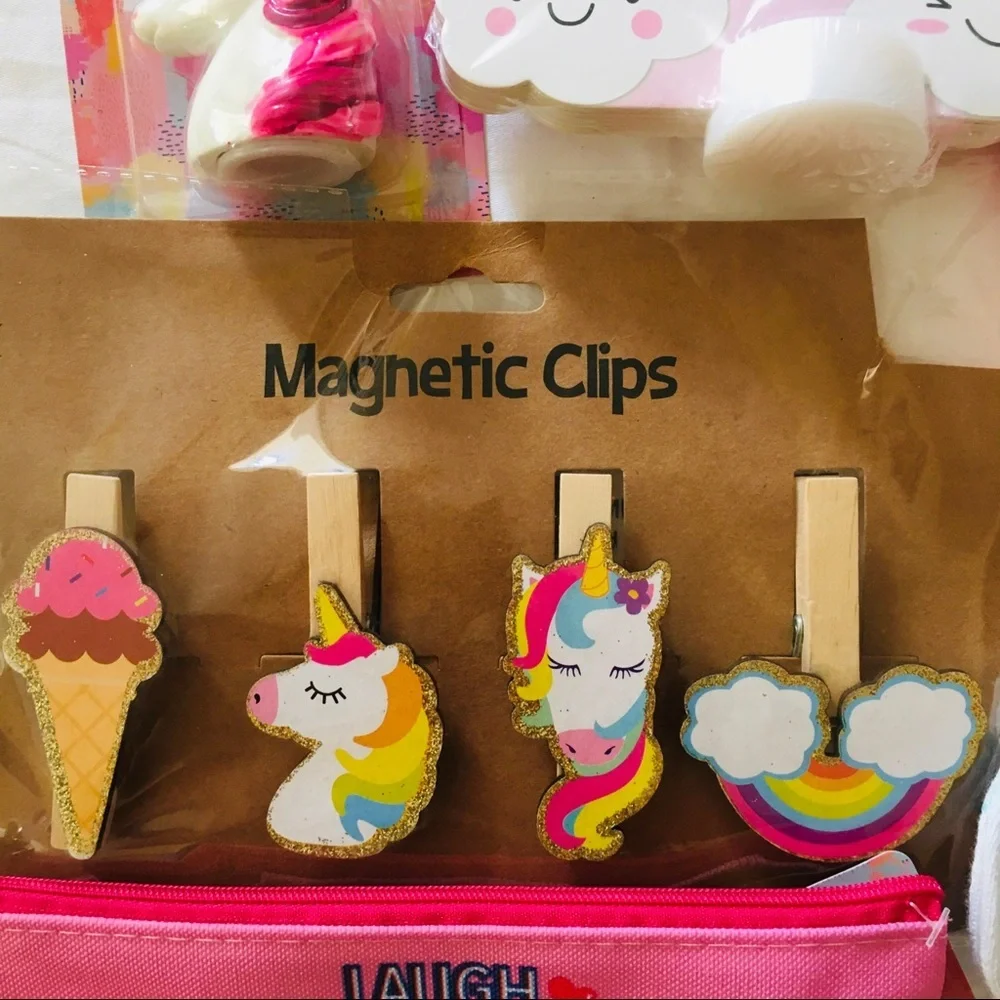 KEY CHAIN UNICORN LIP GLOSS SOCKS HEADBANDS SMORES